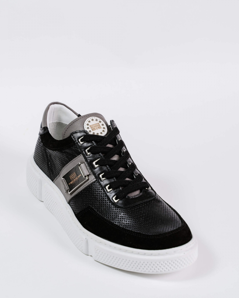SNEAKERS NEGRI PIELE NATURALA PERFORATA 200137171889-1 02