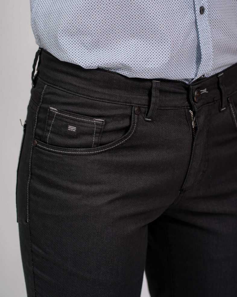 PANTALONI SLIM NEGRI 210113088243-2 03