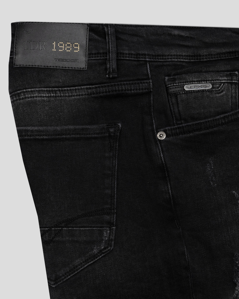 PANTALONI SCURTI NEGRI CU LOGO METAL 230115121305-7 06