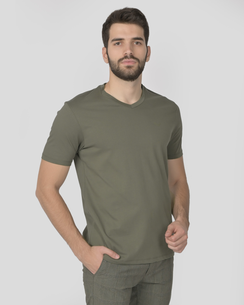 TRICOU VERDE GULER IN V 240161131739-4 03