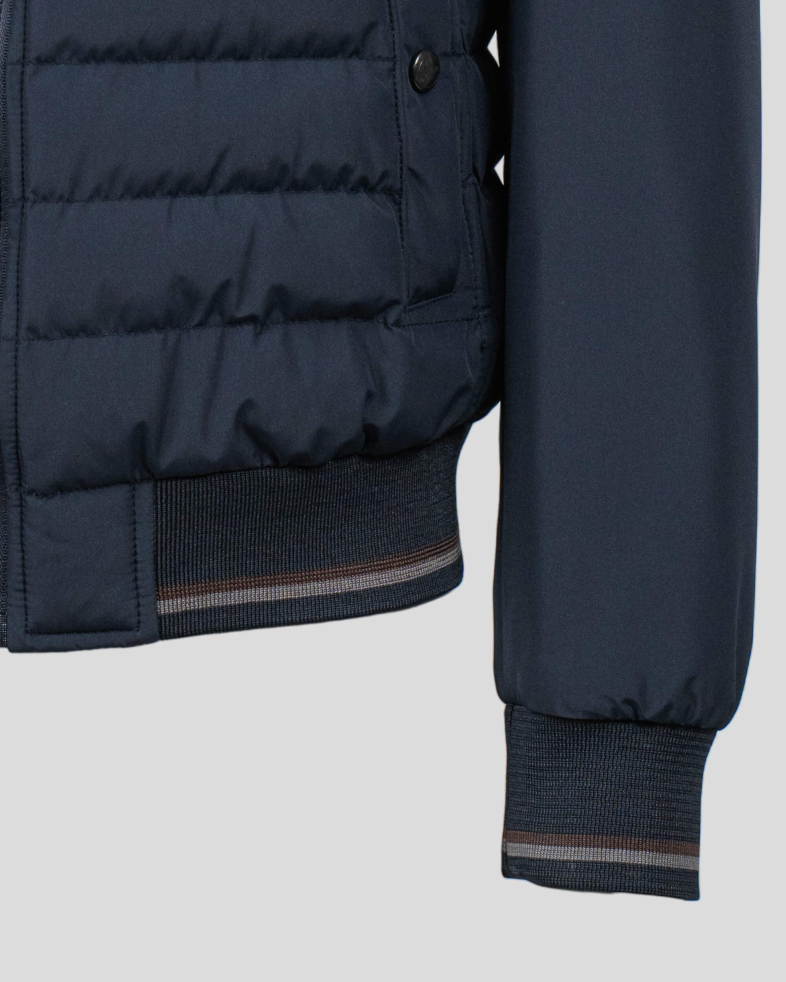 GEACA NEAGRA SCURTA DE BLUGI CU CAPTURA SOFT 220116111222-1 08