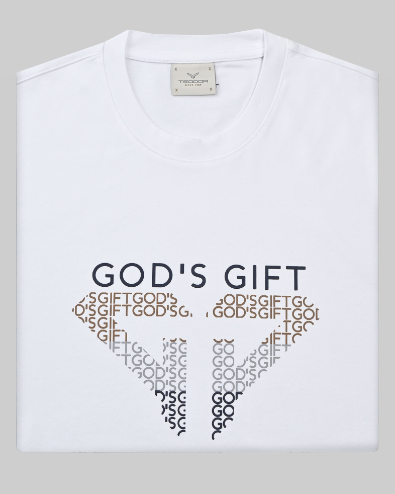 БЯЛА ТЕНИСКА ОТ PREMIUM ПАМУК С ЕФЕКТЕН ЛОГО ПРИНТ И НАДПИС GOD`S GIFT 250110131809-1 06