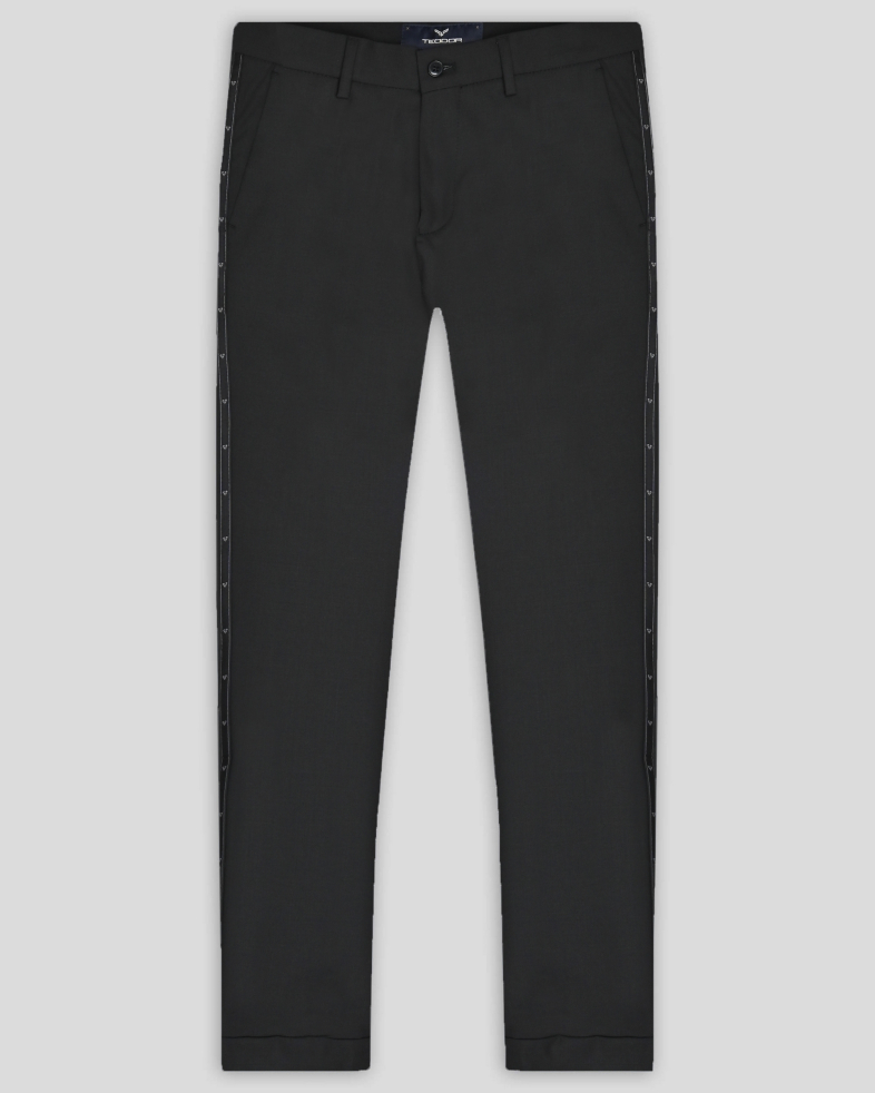 PANTALONI SLIM NEGRI 240113088560-1 01