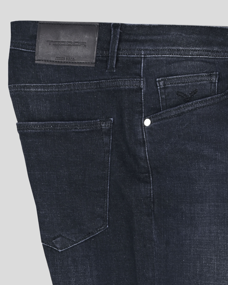 BLUGI SLIM NEGRI 250115088599-1 05