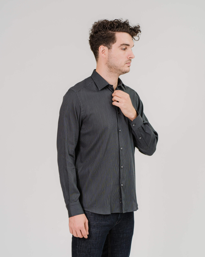 CAMASA NEAGRA CU DUNGI SI LOGO 200205044599-2 02