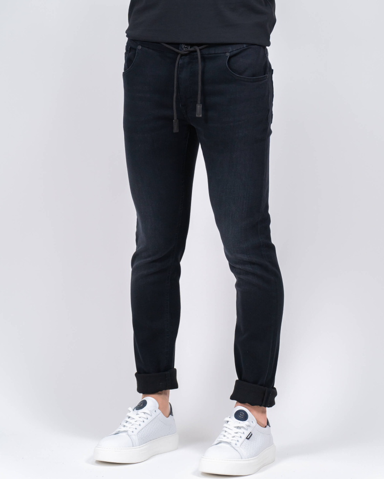 BLUGI SLIM NEGRI 220215088389-1 03