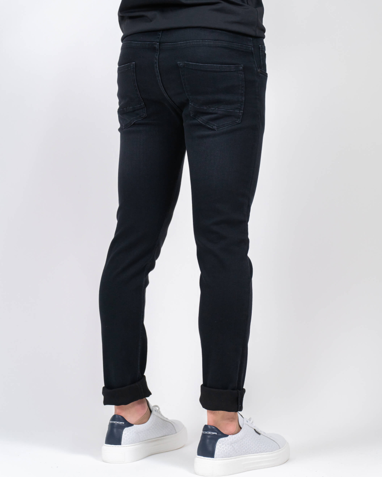 BLUGI SLIM NEGRI 220215088389-1 06