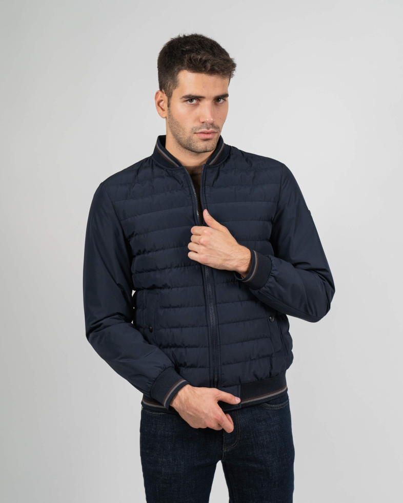 GEACA NEAGRA SCURTA DE BLUGI CU CAPTURA SOFT 220116111222-1 03