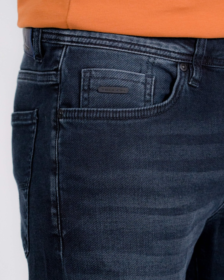 BLUGI SLIM NEGRI 210215088307-1 03