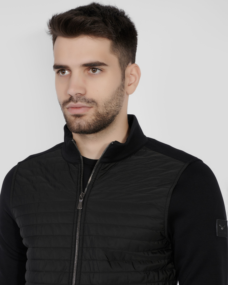 HANORAC NEGRU CU FERMOAR 240210141570-1 04