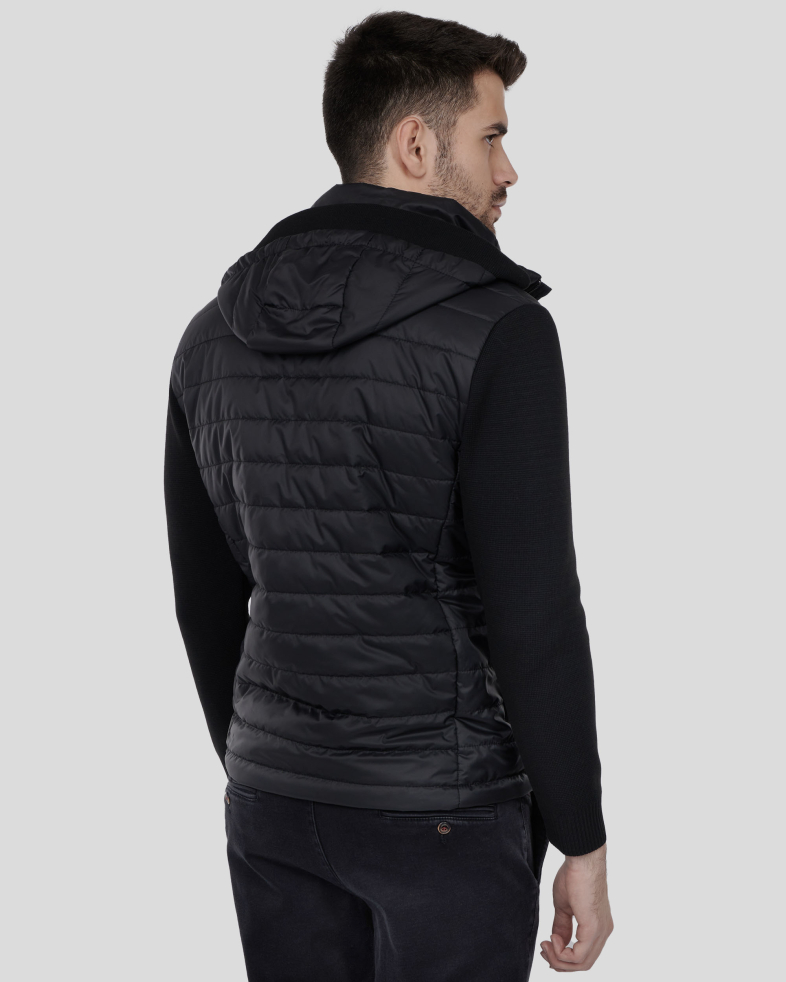 GEACA NEAGRA CU GLUGA 240219111347-1 010