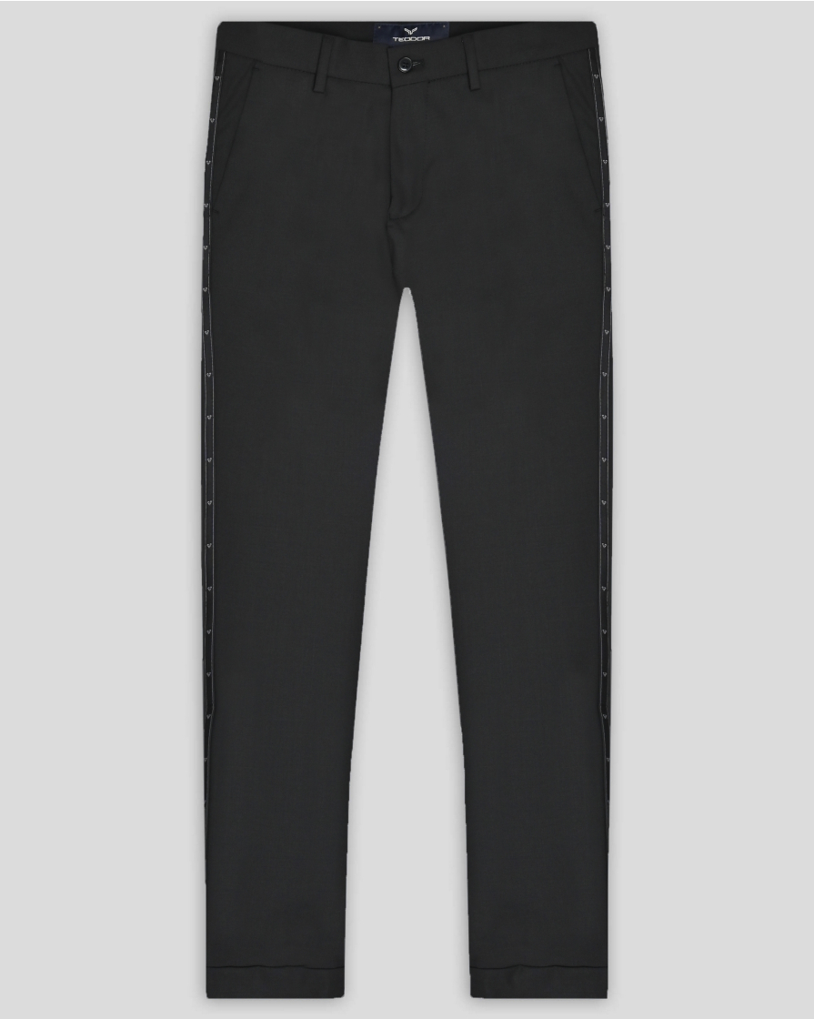 PANTALONI SLIM NEGRI