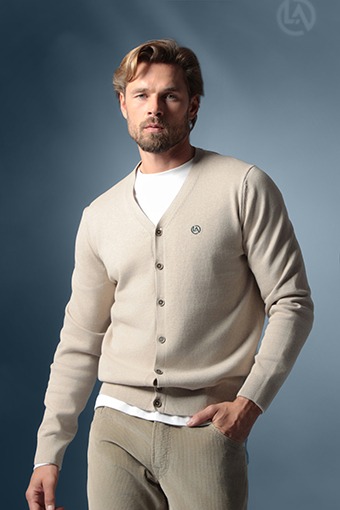 VESTE